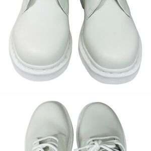Unisex Doc Martin Classic White Leather Shoes Doc Martin
